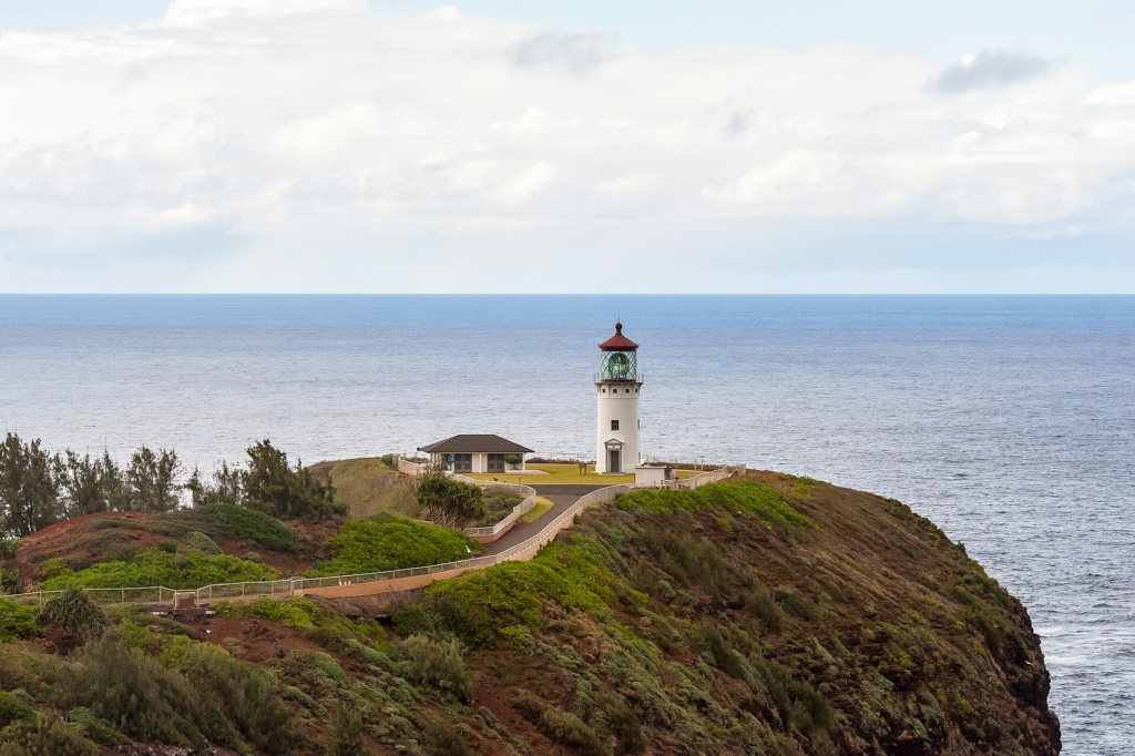 Kauaʻi Travel Guide Kīlauea Point Lighthouse overlooking the Pacific Ocean on Kauaʻi