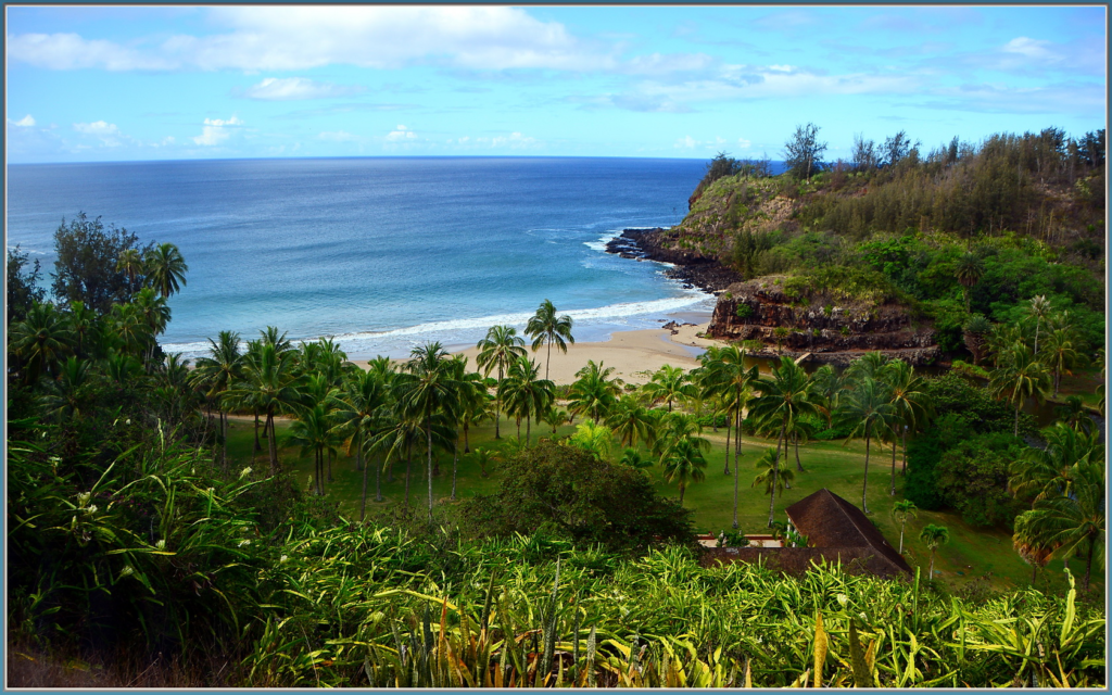 Kauaʻi Travel Guide Tropical landscape at Allerton Garden on Kauaʻi
